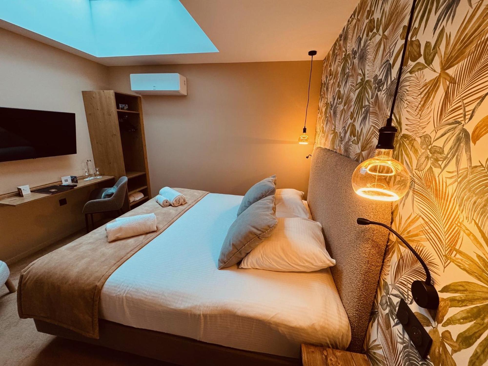 Hotel Domaine De Suzel Vignieu Zewnętrze zdjęcie